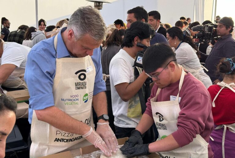 Sabores con Inclusión: Masterclass de pizza unió a jóvenes con discapacidad y autoridades en Antofagasta